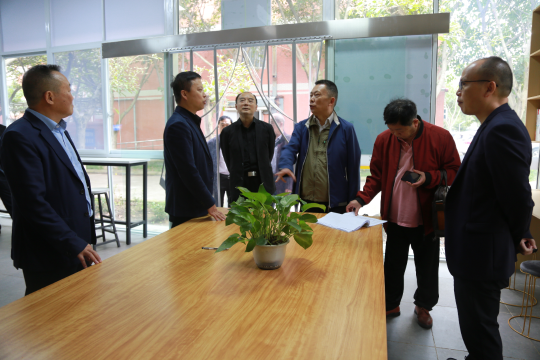 1697364976223765.png 1.png